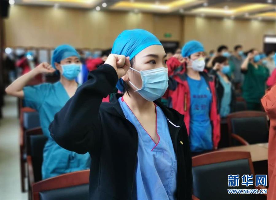 （圖文互動(dòng)）（1）長(zhǎng)大，只是一瞬間的事&mdash;&mdash;天津&ldquo;90后&rdquo;護(hù)士的武漢戰(zhàn)&ldquo;疫&rdquo;記憶