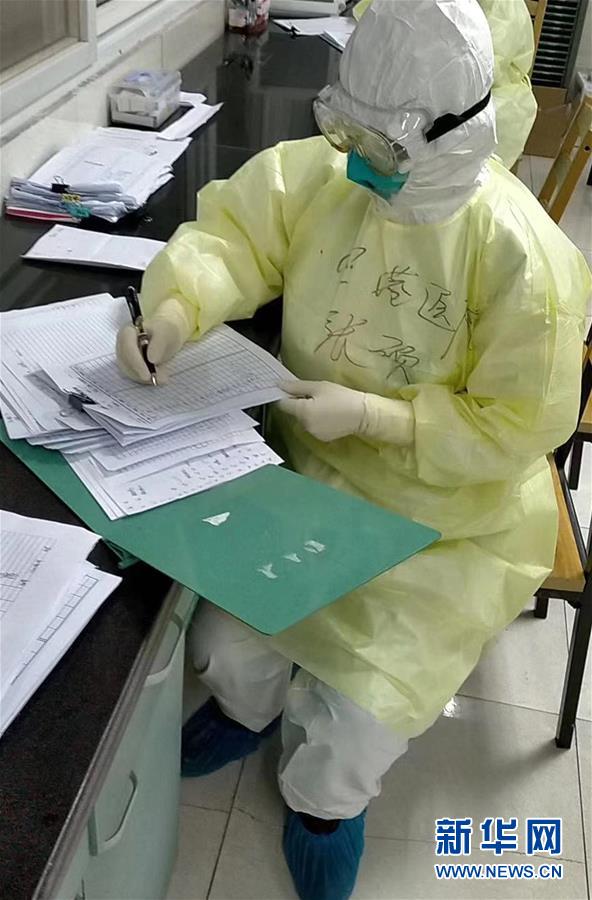 （圖文互動(dòng)）（5）長(zhǎng)大，只是一瞬間的事&mdash;&mdash;天津&ldquo;90后&rdquo;護(hù)士的武漢戰(zhàn)&ldquo;疫&rdquo;記憶