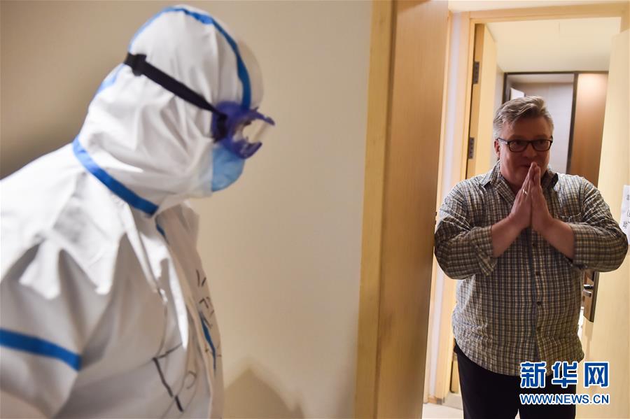 （聚焦疫情防控&middot;圖文互動(dòng)）（1）&ldquo;感謝你們，讓我感到很踏實(shí)！&rdquo;&mdash;&mdash;北京入境人員轉(zhuǎn)運(yùn)及隔離點(diǎn)見聞