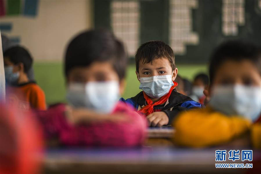 （決戰(zhàn)決勝脫貧攻堅(jiān)&middot;圖文互動(dòng)）（14）決戰(zhàn)昆侖&mdash;&mdash;新疆聚焦10個(gè)未摘帽縣展開(kāi)深度貧困攻堅(jiān)戰(zhàn) 