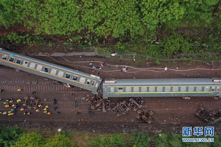 （圖文互動(dòng)）（1）列車(chē)為何沒(méi)能及時(shí)停??？&mdash;&mdash;京廣線(xiàn)T179次列車(chē)脫軌事件追蹤