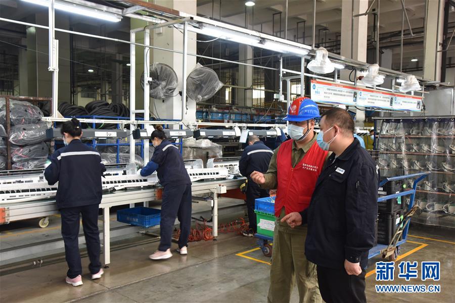 (圖文互動(dòng))武漢城市用電量穩(wěn)步增長(zhǎng) 三大產(chǎn)業(yè)用電增速快