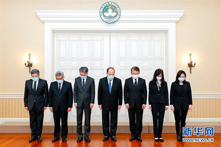 (XHDW·圖文互動(dòng))(3)港澳各界悼念抗擊新冠肺炎疫情犧牲烈士和逝世同胞