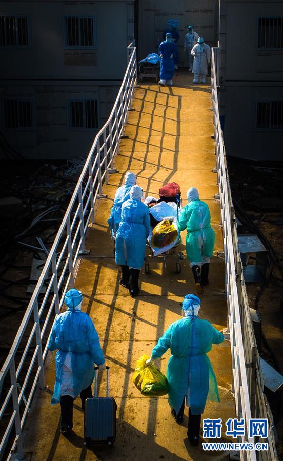 (國(guó)際)(1)世界衛(wèi)生日:向醫(yī)護(hù)人員致敬