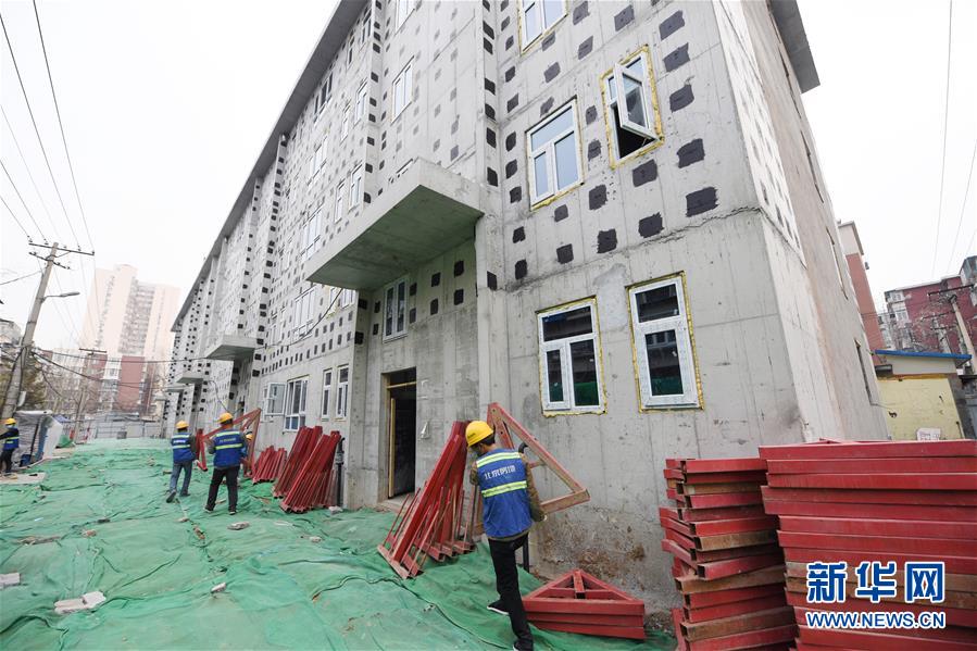 （新華全媒頭條&middot;圖文互動）（4）88級臺階，終于不再是座&ldquo;山&rdquo;？&mdash;&mdash;北京老舊小區(qū)加裝電梯現(xiàn)狀調查