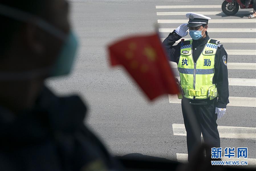 (聚焦疫情防控)(6)最后一批援鄂國(guó)家醫(yī)療隊(duì)撤離