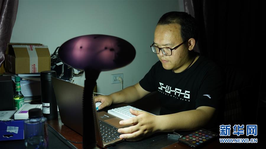 (決戰(zhàn)決勝脫貧攻堅(jiān)·圖文互動(dòng))(1)扶貧路上三人行