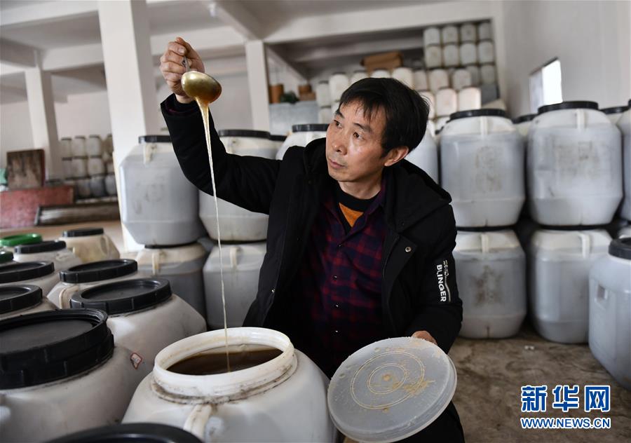 (決戰(zhàn)決勝脫貧攻堅·圖文互動)(1)一位農(nóng)民的產(chǎn)業(yè)扶貧成績單