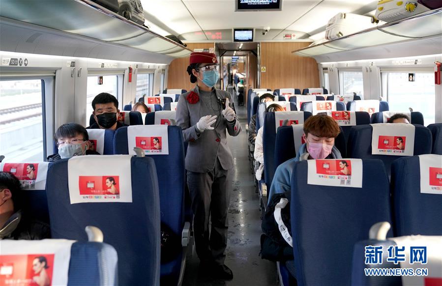 （聚焦疫情防控&middot;圖文互動(dòng)）（5）團(tuán)結(jié)起來(lái)！我們?nèi)f眾一心！&mdash;&mdash;中國(guó)抗疫人民力量的生動(dòng)實(shí)踐