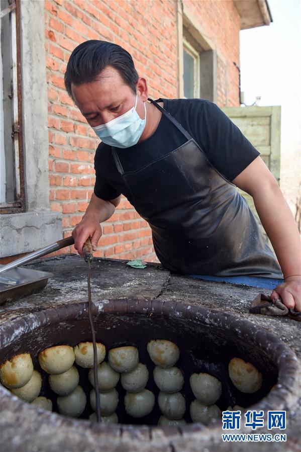 （決戰(zhàn)決勝脫貧攻堅&middot;圖文互動）（8）阿布都艾尼北上務(wù)工&ldquo;三級跳&rdquo;