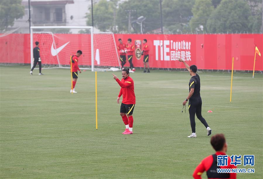 （體育）（5）足球&mdash;&mdash;國家男足在滬集訓(xùn)
