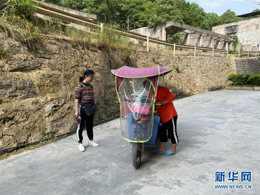 （決戰(zhàn)決勝脫貧攻堅(jiān)&middot;圖文互動）（3）三個(gè)土家女人見證一口刀村搬遷史