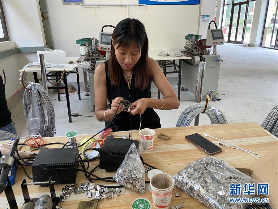 (新華全媒頭條·聚焦“三區(qū)三州”脫貧攻堅·圖文互動)(1)向深度貧困“堡壘”發(fā)起最后總攻——寫在“三區(qū)三州”脫貧攻堅關鍵時點