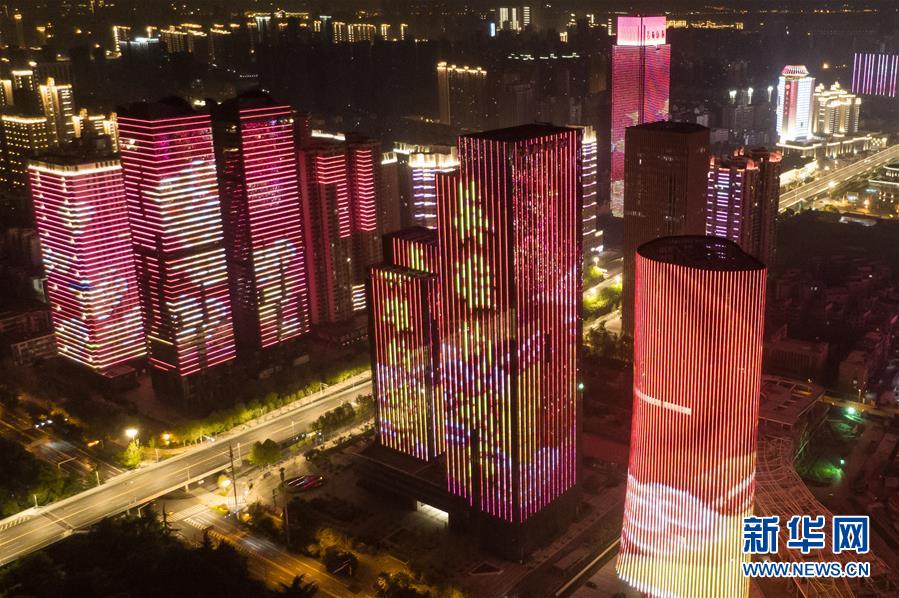 （新華全媒頭條&middot;&ldquo;抗擊疫情的中國(guó)行動(dòng)&rdquo;白皮書(shū)&middot;圖文互動(dòng)）（7）人民至上、生命至上的中國(guó)答卷&mdash;&mdash;從白皮書(shū)看中國(guó)抗擊疫情歷程