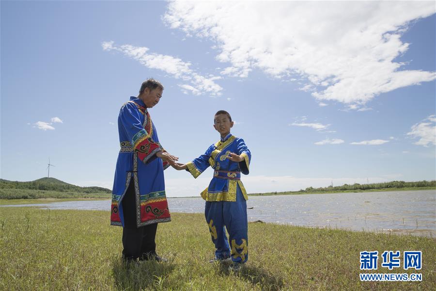 （新華全媒頭條&middot;走向我們的小康生活&middot;圖文互動(dòng)）（7）迎著東升的紅日&mdash;&mdash;走向小康之路的赫哲族