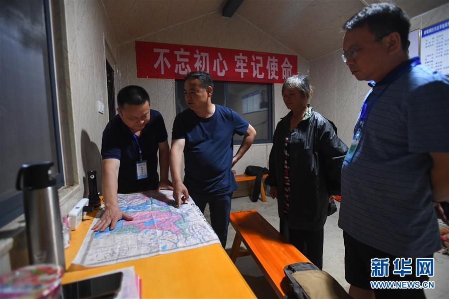 (防汛抗洪·圖文互動)(4)八百里洞庭戰(zhàn)“懸湖”