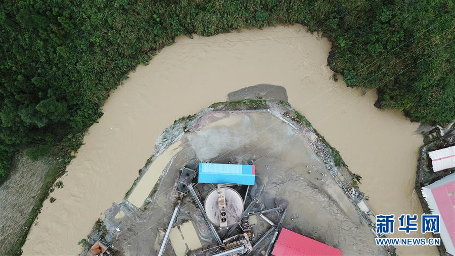 (防汛抗洪·圖文互動)(5)山洪中的生死救援半小時