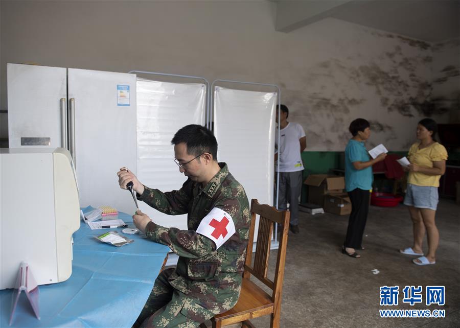 （防汛抗洪&middot;圖文互動(dòng)）（4）穿梭&ldquo;孤島&rdquo;的火箭軍醫(yī)療隊(duì)