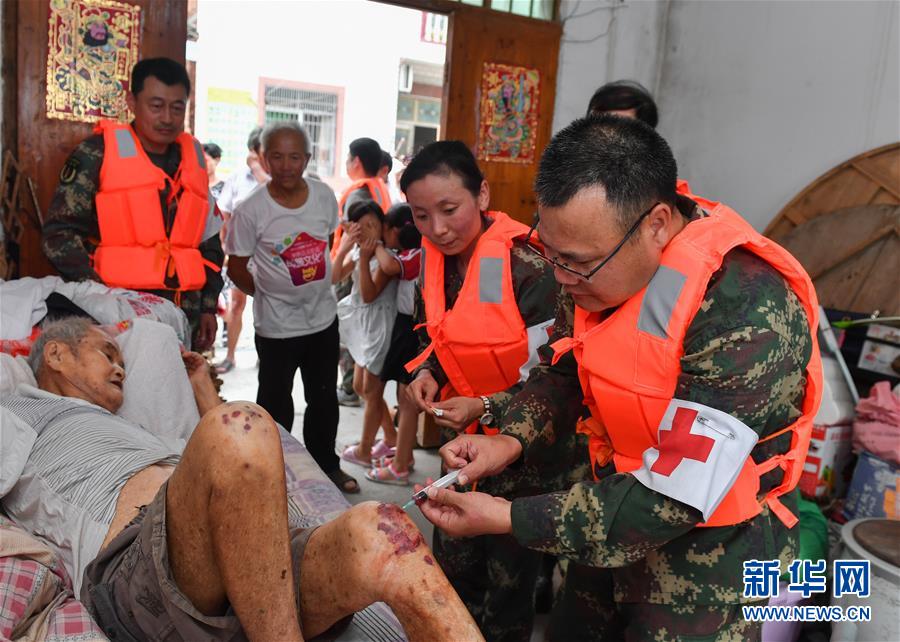 （防汛抗洪&middot;圖文互動(dòng)）（5）穿梭&ldquo;孤島&rdquo;的火箭軍醫(yī)療隊(duì)