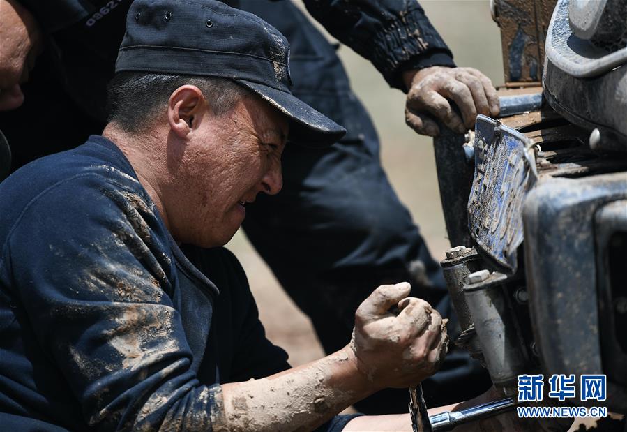 （圖文互動）（5）記者手記：可可西里，&ldquo;挪&rdquo;向&ldquo;藏羚羊大產(chǎn)房&rdquo;的14個半小時