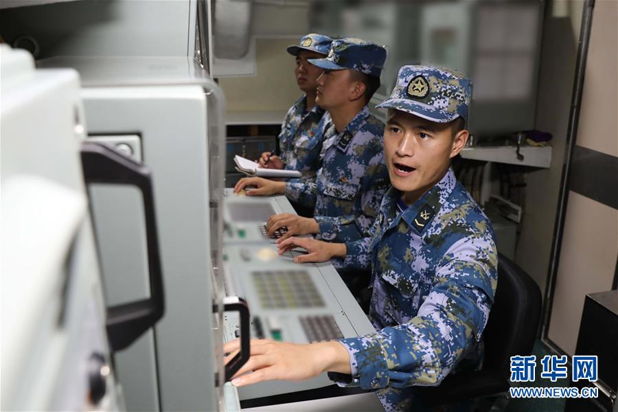 （在習(xí)近平強(qiáng)軍思想指引下&middot;我們?cè)趹?zhàn)位報(bào)告&middot;圖文互動(dòng)）（3）鍛造共和國(guó)&ldquo;水下盾牌&rdquo;&mdash;&mdash;北部戰(zhàn)區(qū)海軍某潛艇部隊(duì)備戰(zhàn)打仗記事