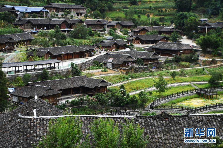 (圖文互動(dòng))(5)深山苗寨新生記