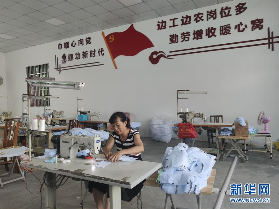 （決戰(zhàn)決勝脫貧攻堅(jiān)&middot;圖文互動(dòng)）（2）安居樂(lè)業(yè)并重，搬遷脫貧同步&mdash;&mdash;湖北88萬(wàn)搬遷群眾脫貧觀(guān)察 