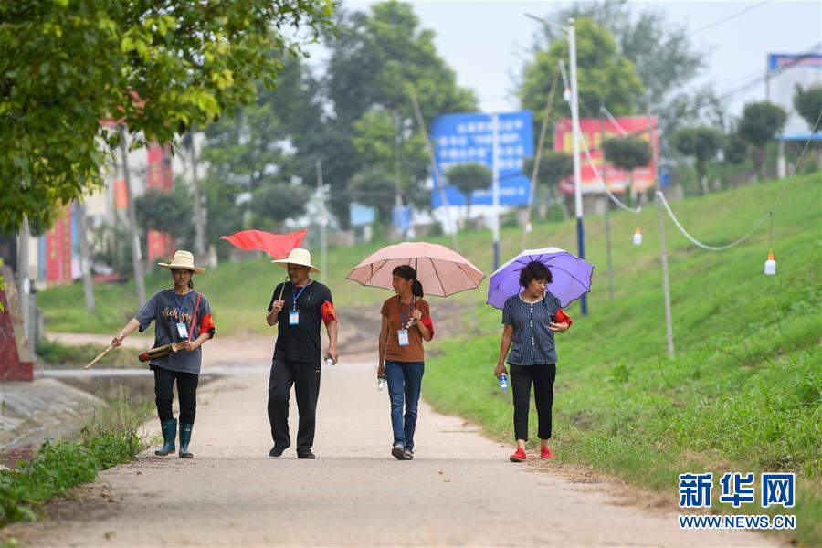 (新華全媒頭條·圖文互動(dòng))(4)“洪線”逆險(xiǎn)守家國——抗洪一線的凡人星光