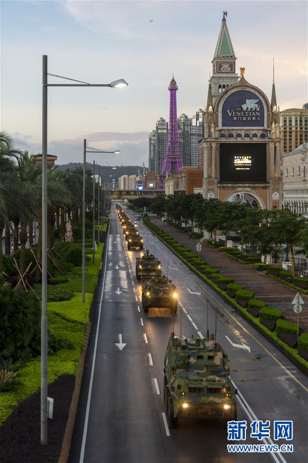 （在習(xí)近平強(qiáng)軍思想指引下&middot;我們?cè)趹?zhàn)位報(bào)告&middot;圖文互動(dòng)）（3）駐澳門(mén)部隊(duì)：濠江之畔，最可愛(ài)的人