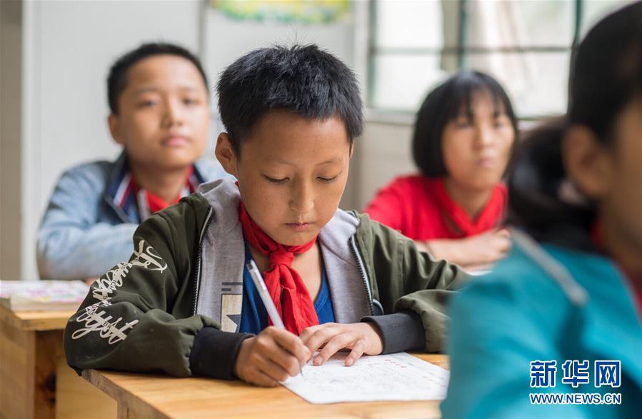 （新華全媒頭條&middot;決戰(zhàn)決勝脫貧攻堅(jiān)&middot;督戰(zhàn)未摘帽貧困縣&middot;圖文互動(dòng)）（11）不獲全勝，決不收兵&mdash;&mdash;全國(guó)52個(gè)掛牌督戰(zhàn)貧困縣脫貧攻堅(jiān)紀(jì)實(shí)