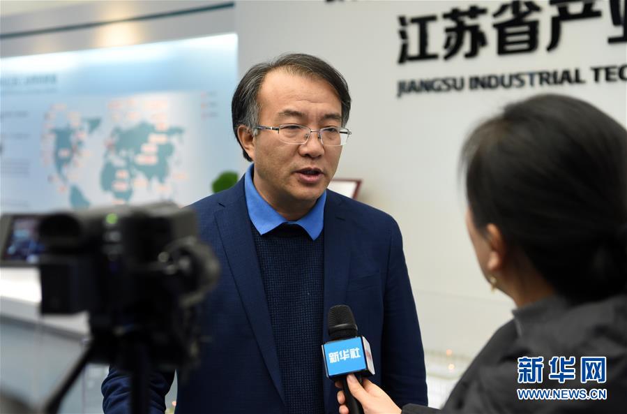 （在習(xí)近平新時(shí)代中國(guó)特色社會(huì)主義思想指引下&mdash;&mdash;新時(shí)代新作為新篇章&middot;習(xí)近平總書(shū)記關(guān)切事&middot;圖文互動(dòng)）（5）&ldquo;從0到1&rdquo;的堅(jiān)守與突破：攀登科學(xué)高峰的那些&ldquo;一生一事&rdquo;