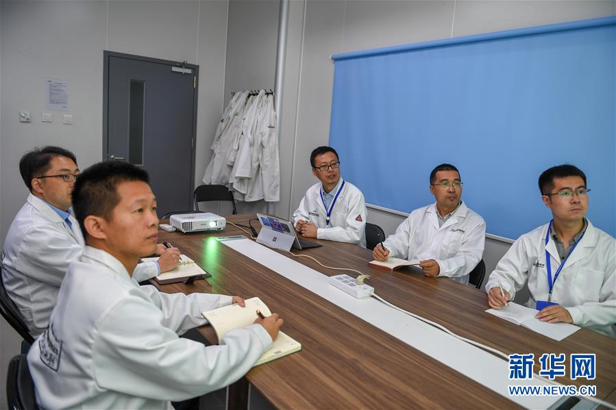 （在習(xí)近平新時(shí)代中國(guó)特色社會(huì)主義思想指引下&mdash;&mdash;新時(shí)代新作為新篇章&middot;習(xí)近平總書(shū)記關(guān)切事&middot;圖文互動(dòng)）（1）終不悔為國(guó)為民，攀高峰只爭(zhēng)朝夕&mdash;&mdash;來(lái)自科學(xué)家們的動(dòng)人故事