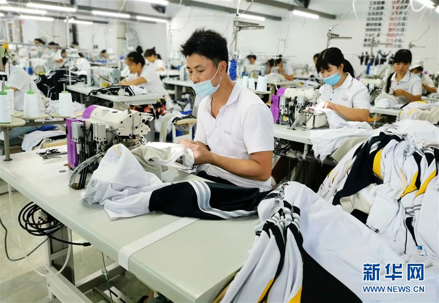 （決戰(zhàn)決勝脫貧攻堅&middot;圖文互動）（6）同飲一江水 攜手&ldquo;斬窮根&rdquo;&mdash;&mdash;深圳對口廣西河池、百色扶貧協(xié)作見聞