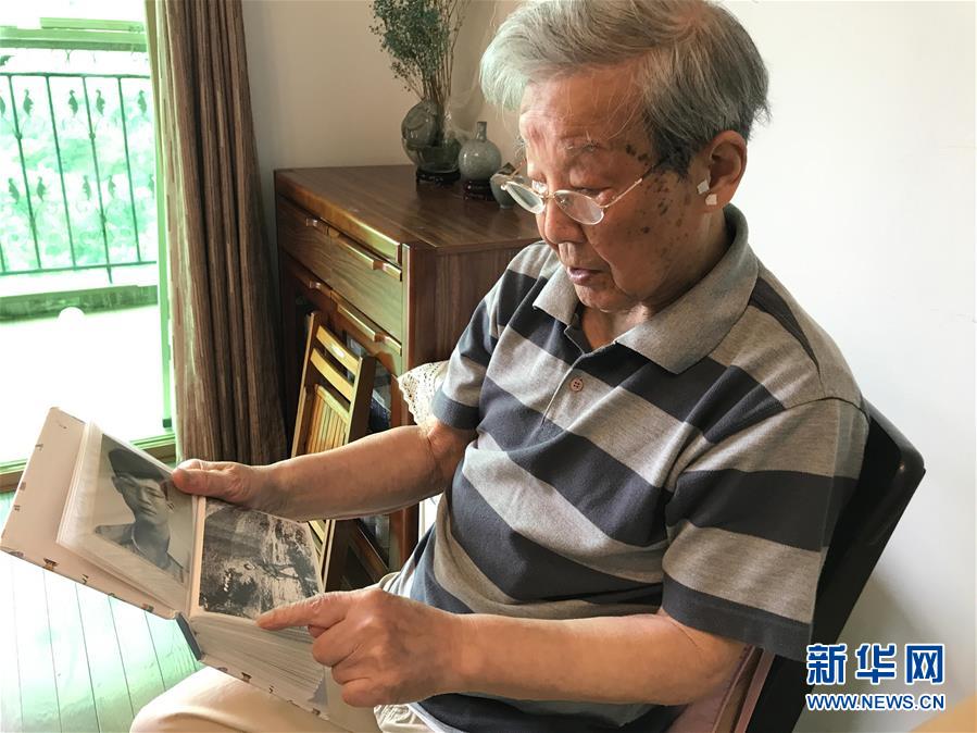 （紀(jì)念抗美援朝70周年&middot;圖文互動(dòng)）戰(zhàn)地金達(dá)萊，花兒為誰開？&mdash;&mdash;記志愿軍老戰(zhàn)士文工隊(duì)員任紅舉