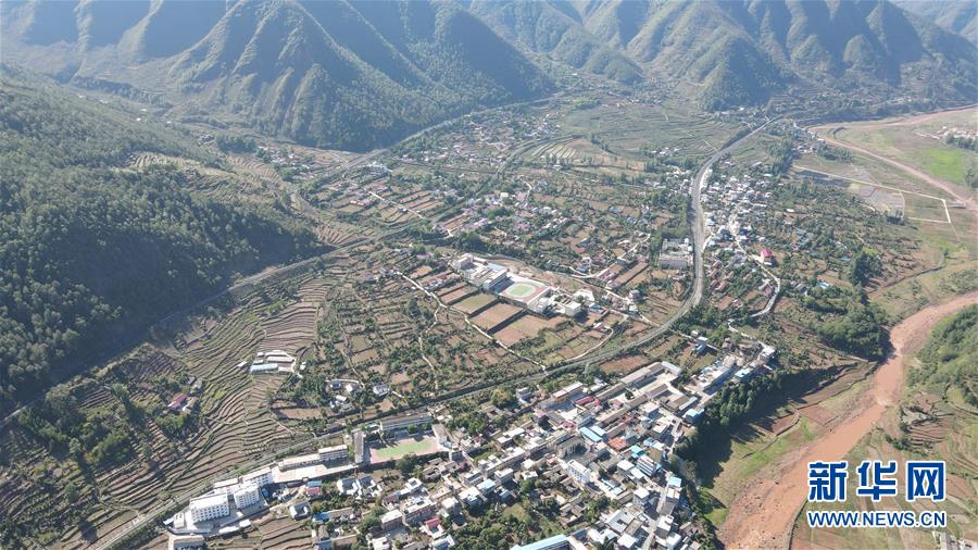 （坐著高鐵看中國(guó)&middot;圖文互動(dòng)）（4）走成昆，感受闖過(guò)禁區(qū)的光影記錄