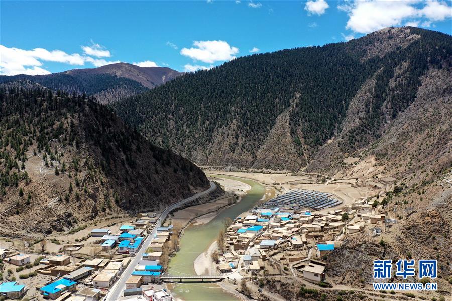 （新華全媒頭條&middot;圖文互動）（1）跨越70年的&ldquo;紅色&rdquo;守望&mdash;&mdash;記西藏昌都市左貢縣列達(dá)村