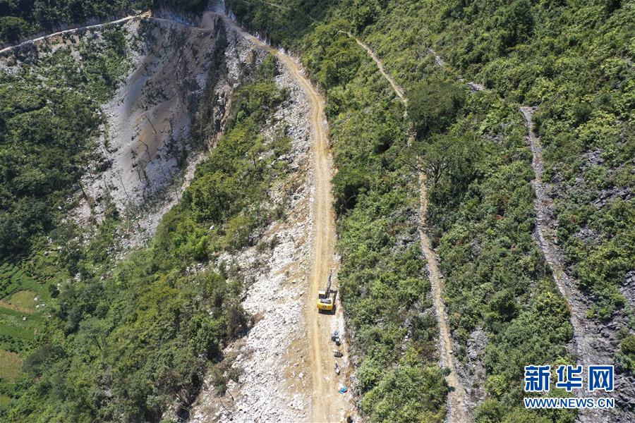 （新華全媒頭條&middot;圖文互動(dòng)）（5）&ldquo;石山王國(guó)&rdquo;筑路記