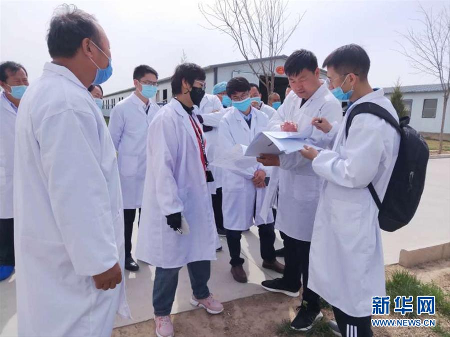 （青春的夢想 青春的奮斗&middot;圖文互動）（5）年輕，就要無悔擔(dān)當(dāng)&mdash;&mdash;青春在奉獻(xiàn)中閃光