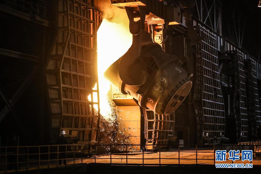 （新華全媒頭條&middot;兩會(huì)特別報(bào)道&middot;圖文互動(dòng)）（3）齊心協(xié)力 砥礪奮進(jìn)&mdash;&mdash;2020年全國兩會(huì)凝聚起決戰(zhàn)決勝的強(qiáng)大力量