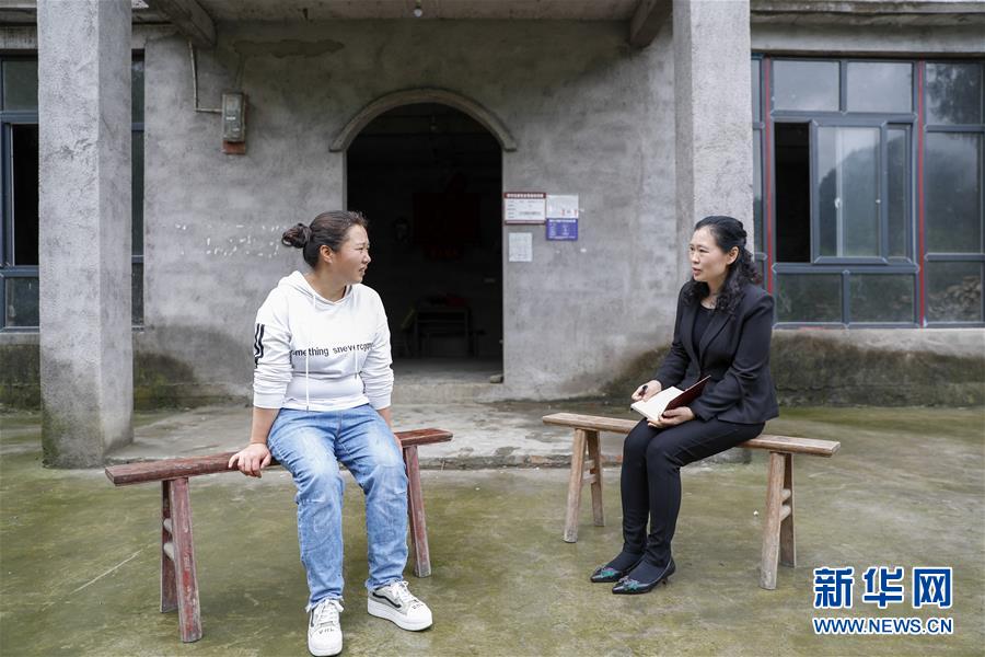 （兩會人物&middot;圖文互動）（4）帶娃、賺錢兩不誤&mdash;&mdash;一位農(nóng)民工代表眼中的脫貧新工作