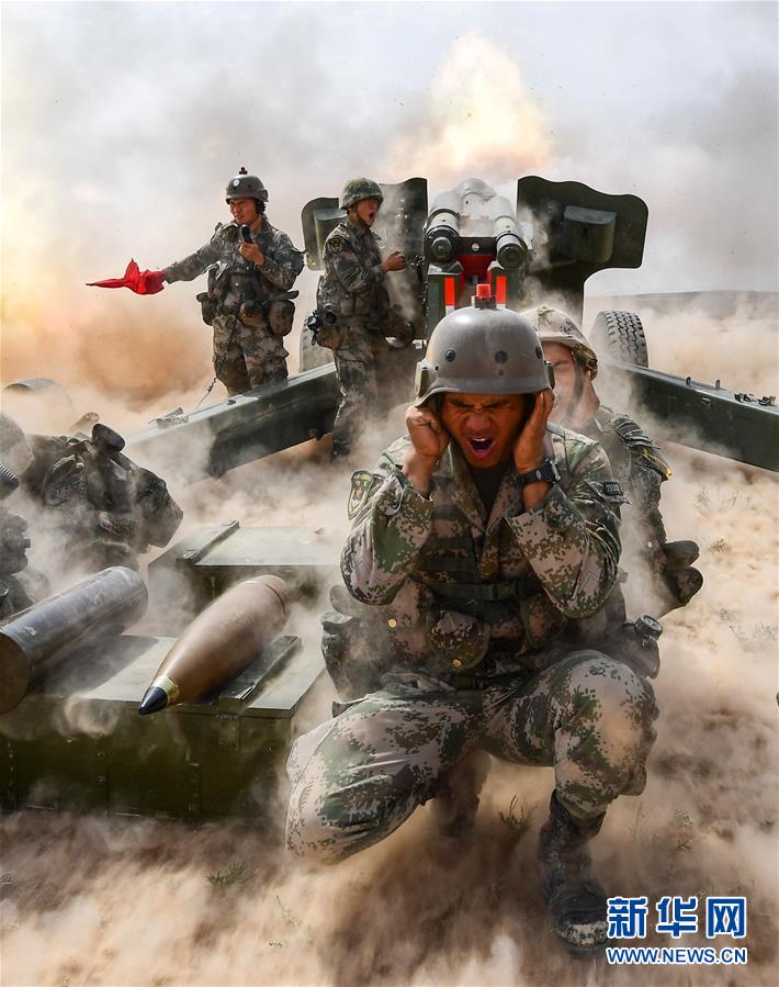 （新華全媒頭條&middot;圖文互動(dòng)）（9）沿著中國特色強(qiáng)軍之路闊步前進(jìn)&mdash;&mdash;黨中央、中央軍委領(lǐng)導(dǎo)推進(jìn)國防和軍隊(duì)建設(shè)70年紀(jì)實(shí)