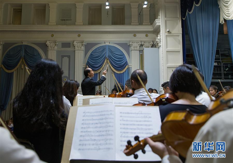 （新華全媒頭條&middot;出訪&middot;側(cè)記&middot;圖文互動(dòng)）（3）你好老朋友！開啟新時(shí)代！&mdash;&mdash;習(xí)近平主席和普京總統(tǒng)引領(lǐng)中俄全面戰(zhàn)略協(xié)作伙伴關(guān)系邁入新時(shí)代