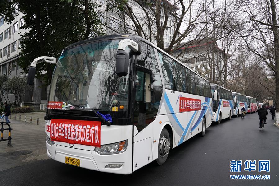 (在習近平新時代中國特色社會主義思想指引下——新時代新作為新篇章·習近平總書記關切事·圖文互動)(2)點亮希望 驅(qū)魔救人——全國醫(yī)護人員馳援湖北的故事