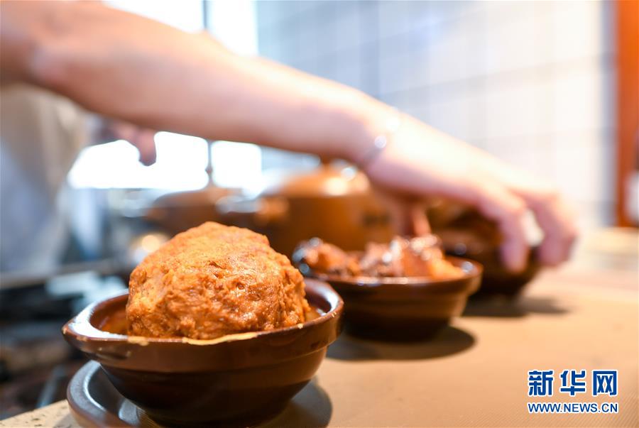 （在習(xí)近平新時(shí)代中國特色社會(huì)主義思想指引下&mdash;&mdash;新時(shí)代新作為新篇章&middot;習(xí)近平總書記關(guān)切事&middot;圖文互動(dòng)）（7）珍惜盤中餐，狠剎浪費(fèi)風(fēng)&mdash;&mdash;各地積極行動(dòng)堅(jiān)決制止餐飲浪費(fèi)