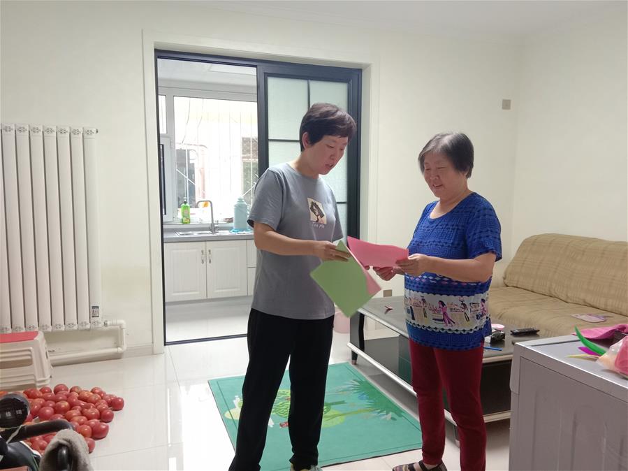 （在習(xí)近平新時(shí)代中國(guó)特色社會(huì)主義思想指引下&mdash;&mdash;新時(shí)代新作為新篇章&middot;習(xí)近平總書(shū)記關(guān)切事&middot;圖文互動(dòng)）（3）讓&ldquo;舌尖上的節(jié)約&rdquo;成為習(xí)慣&mdash;&mdash;全社會(huì)營(yíng)造浪費(fèi)可恥、節(jié)約為榮的氛圍掃描