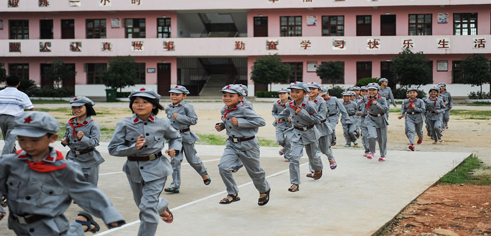 革命老區(qū)江西蓮花縣甘祖昌紅軍小學(xué)舉行&ldquo;六一&rdquo;感恩慶?；顒?dòng)