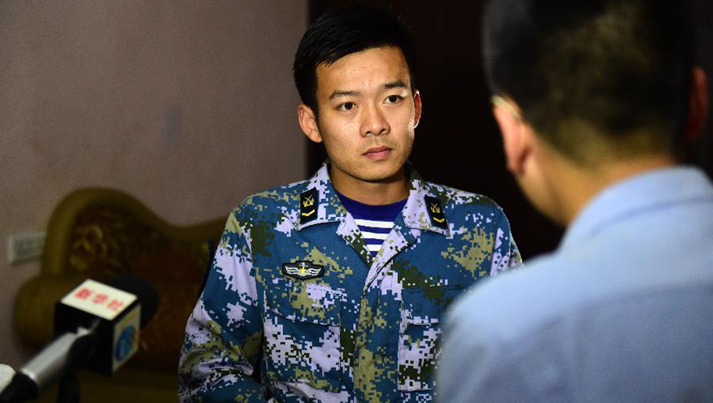 90后潛水員官東：&ldquo;在最危急的那一刻，我只想著趕緊救人&rdquo;