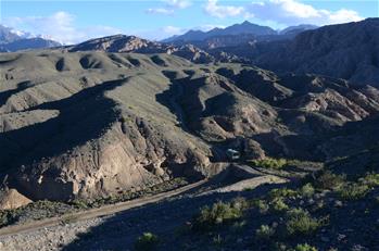 天山深處，&ldquo;山地鐵軍&rdquo;奪路探寶