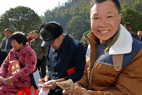 &ldquo;脫貧后，我們分紅了！&rdquo;
