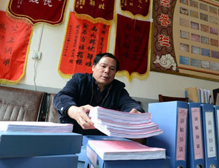 &ldquo;一離開(kāi)群眾，內(nèi)心就感到孤獨(dú)&rdquo;&mdash;&mdash;記&ldquo;鄉(xiāng)村判官&rdquo;楊斌圣